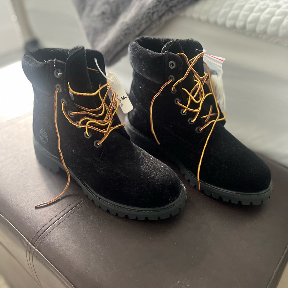 Off White X Timberland Rare